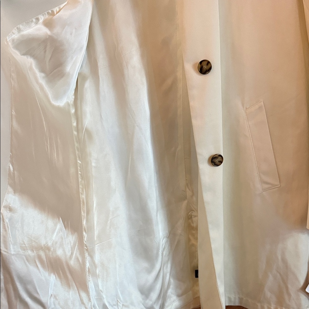 London Fog Women's Cream Trench Coat - Picture 6 of 7